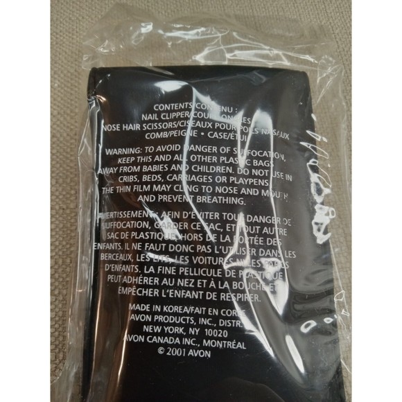 AVON 2000 BLACK SUEDE GROOMING GIFT SET..COLOGNE SPRAY, AFTER SHAVE, NAIL , - Picture 2 of 5